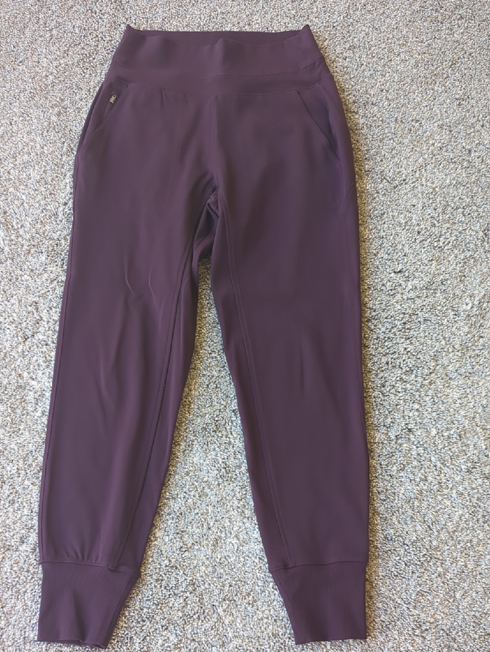 Athleta Venice High Rise Jogger - Spiced Cabernet XS